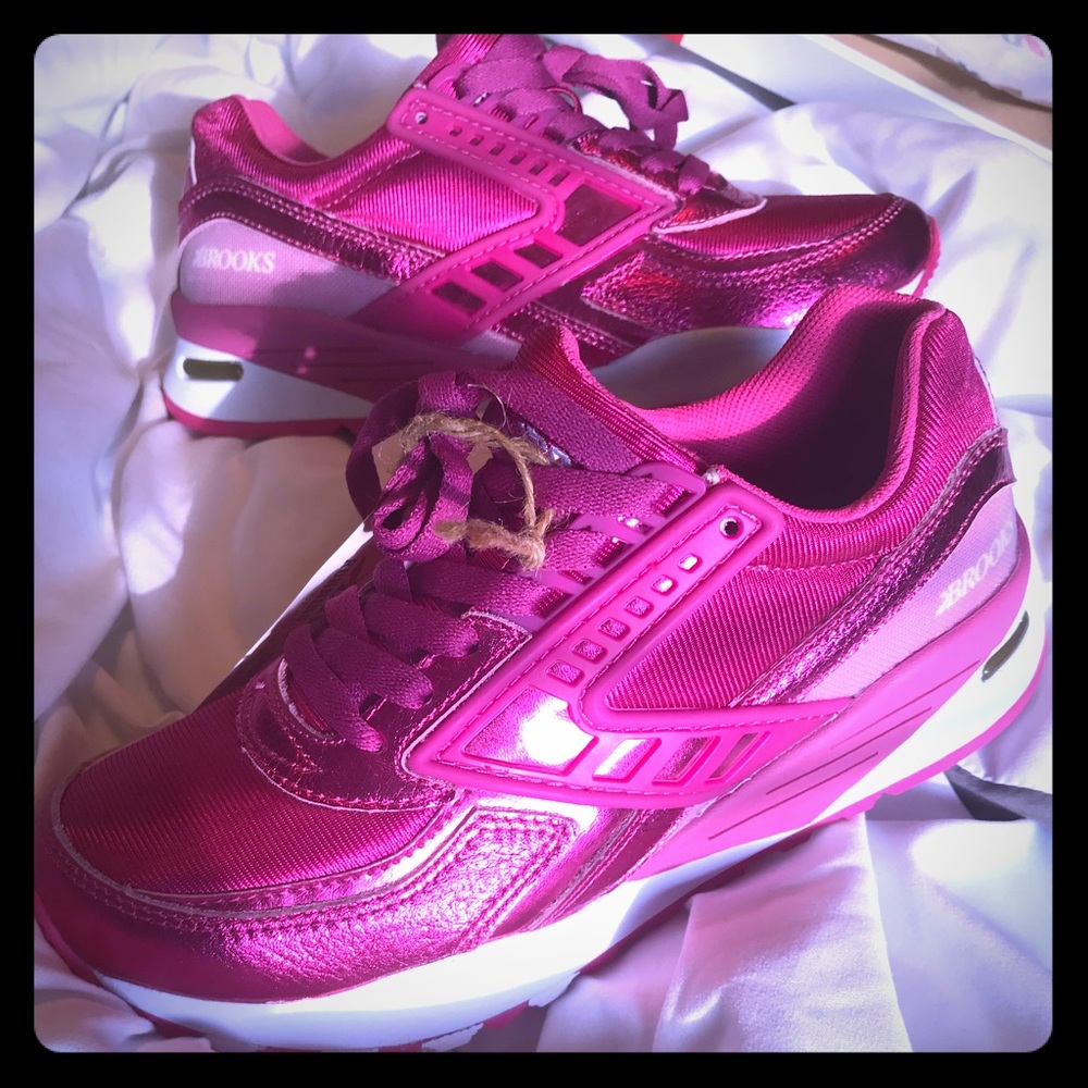 💥SOLD💥Brooks Regent Lilac Rose Running Sneakers